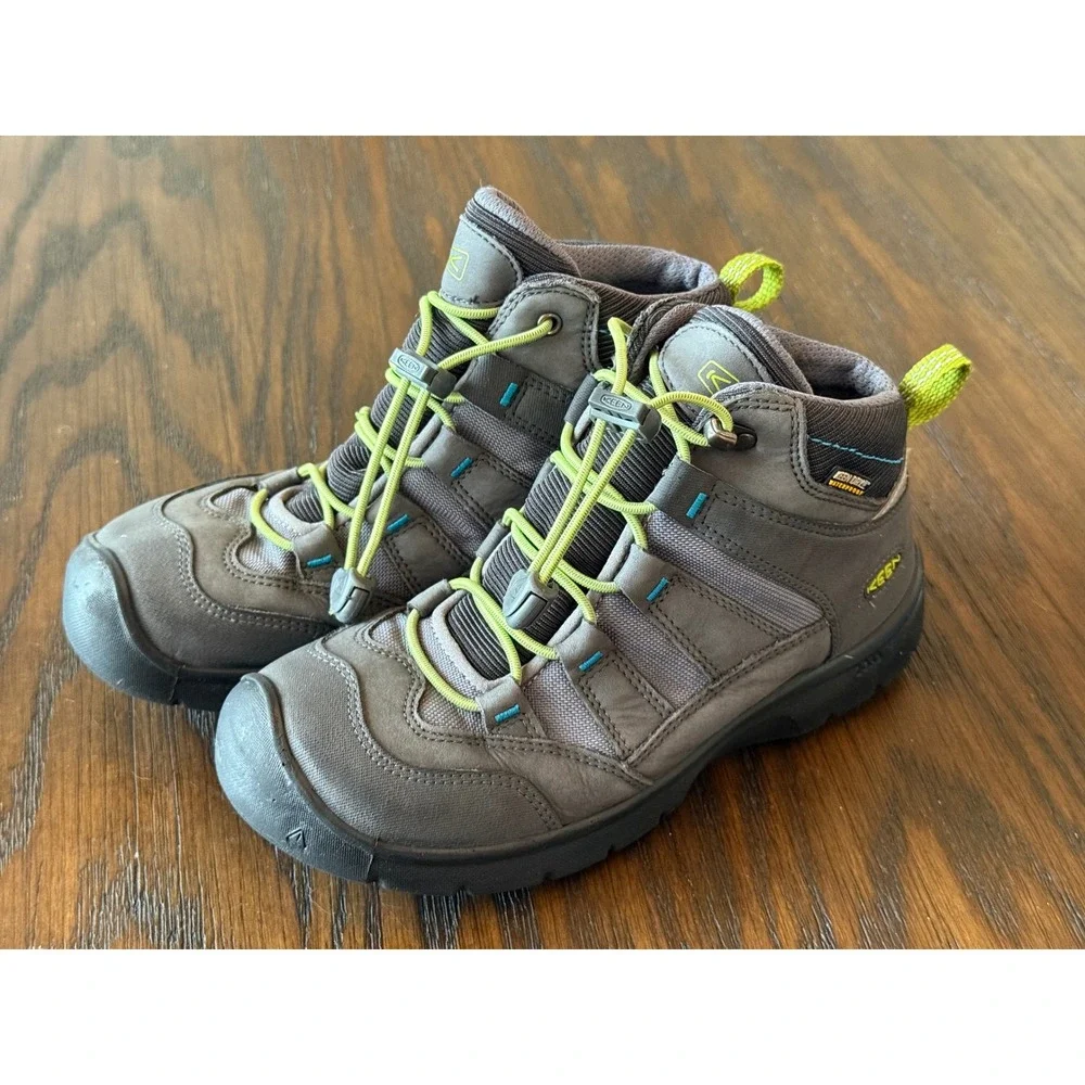 KEEN Terradora Hiking Boots Kids Size 3 Grey Excellent Waterproof Mid Cut